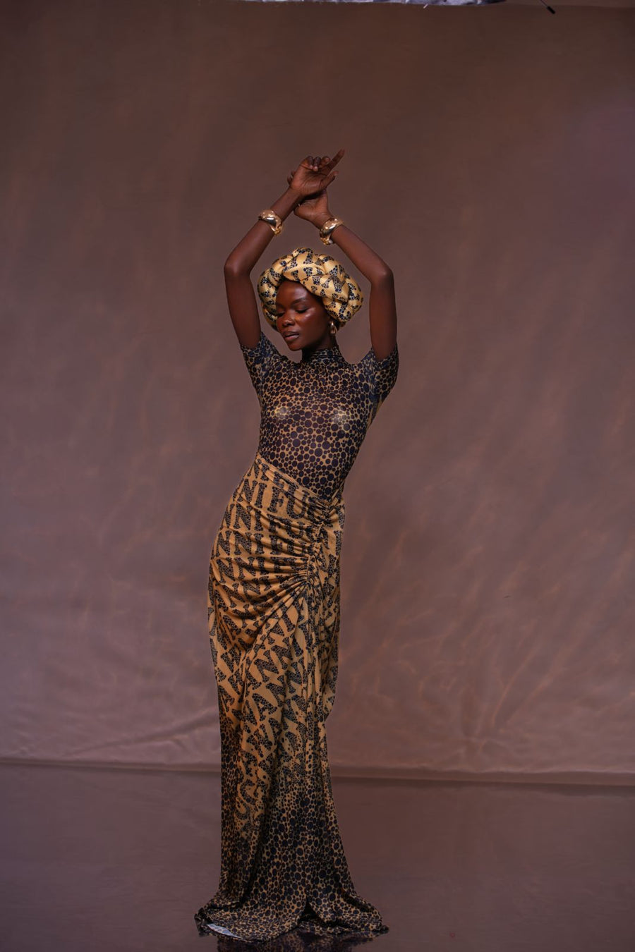 LILY DRESS SHORT SLEEVE CIRCLES